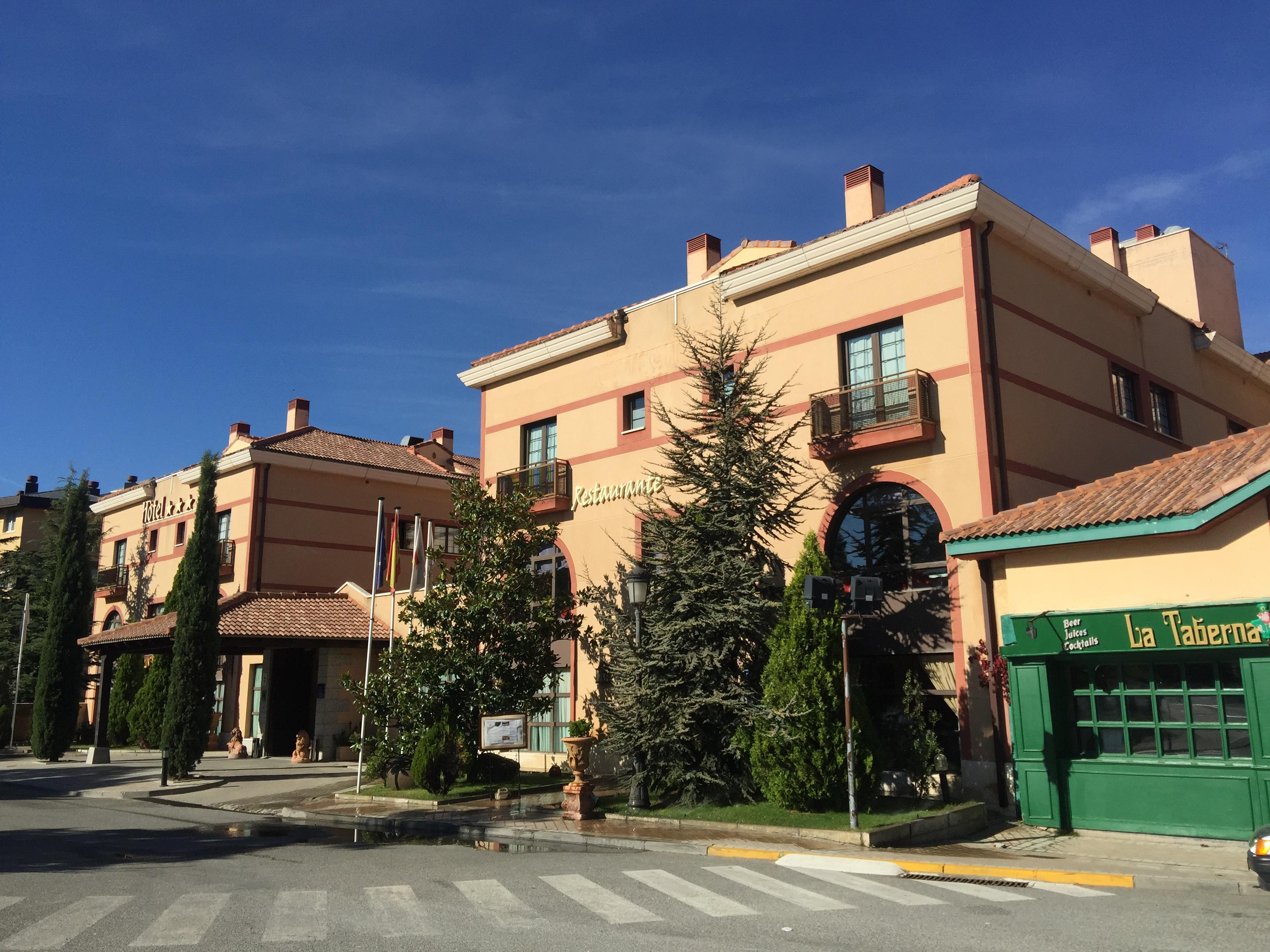 Segovia Sierra De Guadarrama Hotel Los Ángeles de San Rafael Buitenkant foto