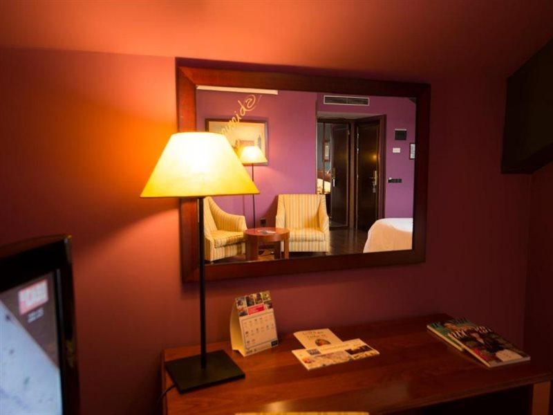 Segovia Sierra De Guadarrama Hotel Los Ángeles de San Rafael Buitenkant foto