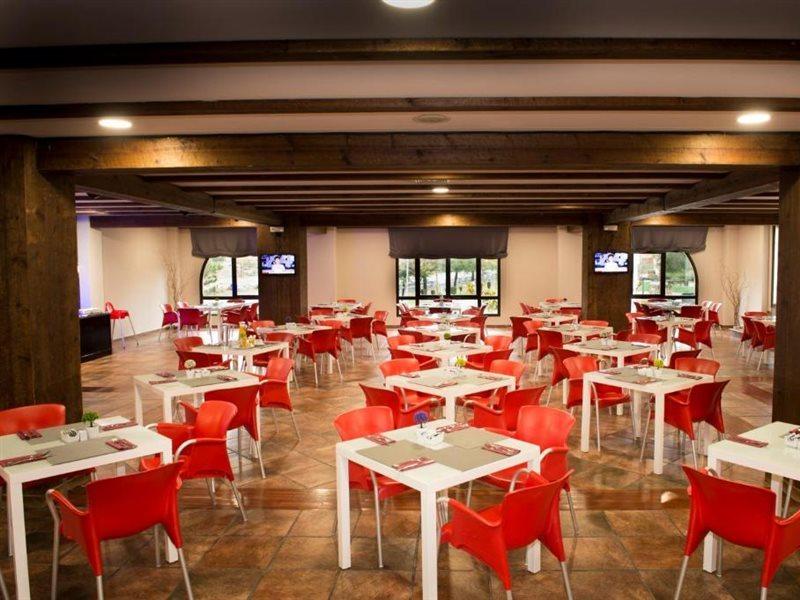 Segovia Sierra De Guadarrama Hotel Los Ángeles de San Rafael Buitenkant foto