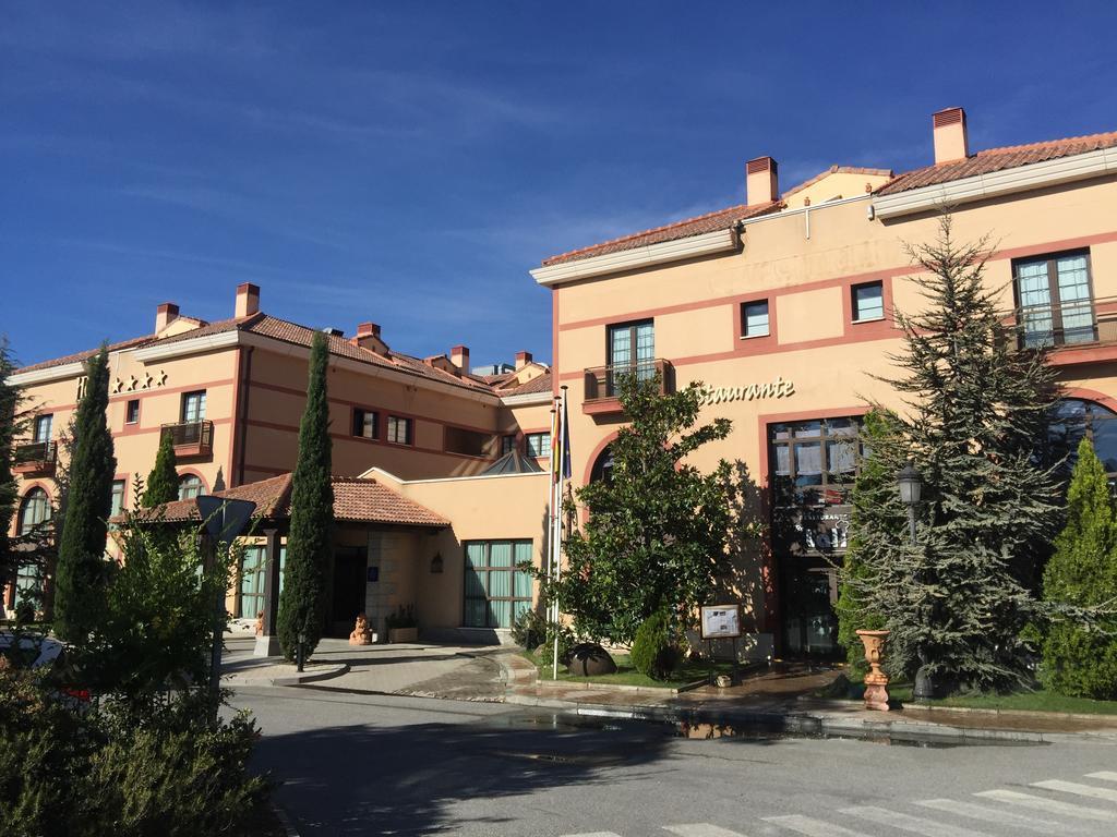 Segovia Sierra De Guadarrama Hotel Los Ángeles de San Rafael Buitenkant foto